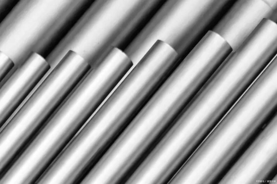 Q355c düşük alaşımlı spiral boruları a335-p11 asme dn250 s80 s-80 dikişsiz çelik p9 p11 boruları gibi