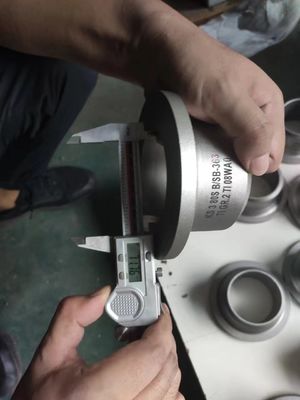 ASTM B366 Dövme Çelik Tapa 4 "Erkek Dişli Boru Tapası Alaşımlı Çelik Boru Bağlantı Parçası