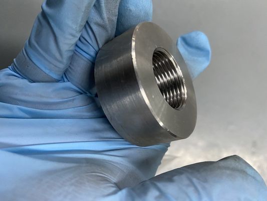 ASTM A234 Alaşımlı çelik dikişsiz boru armatürleri Siyah Boyalı dirsekler Tees Redüktörler Kapaklar