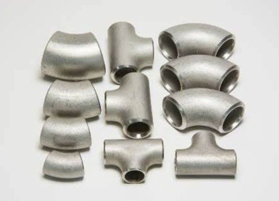 A234 WP11 Rafineri Süreç Sistemleri için Yürüyüş Direncili Dikişsiz Redüksiyonlu Alaşımlı Çelik Boru Fittings