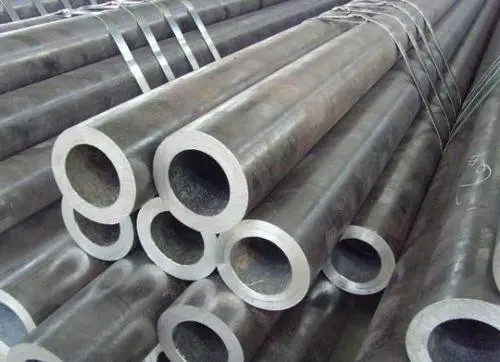 20 ince duvarlı dikişsiz çelik boru 8163 sıvı boru karbon çelik sıcak yuvarlanmış dikişsiz boru