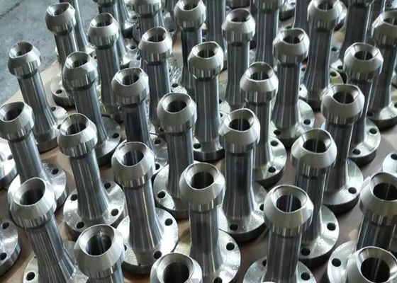 Çok Sayıda Mühendislik ve İnşaat Projesini Desteklemek İçin Çoklu Boyutlarda ISO Sertifikalı Kare Alaşımlı Çelik Flanşlar