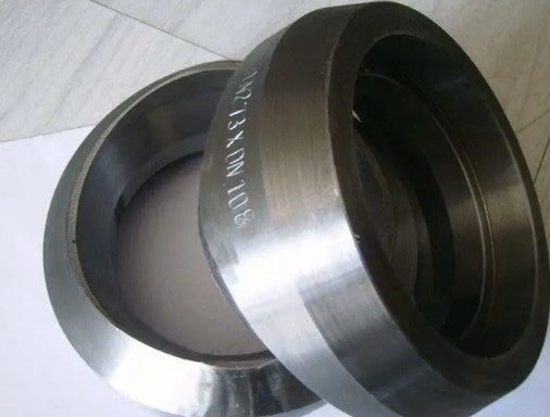 ASME B16.11 Yüksek Basınç Seviyesi Özelliklendirilebilir Şekil ve Boyut Sockolet 1/2 "-42" 304L 316L Basınç Seviyesi #3000 Boru Ayarları