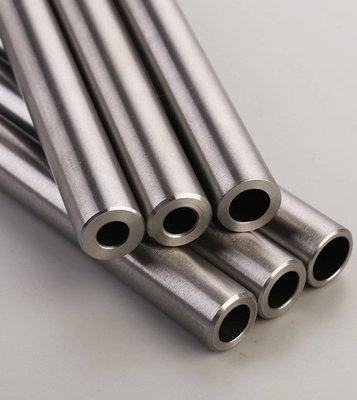 Duvar Kalınlığı Endüstriyel Uygulamalar için ASTM A312 Standartında 0,5 mm-30 mm Austenitik Paslanmaz Çelik Tüp