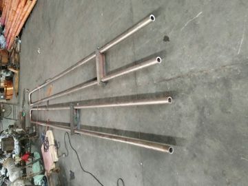 Ağaç kafesinde ambalaj ve nakliye için yuvarlak kesim şekli U tipi kanatlı borular