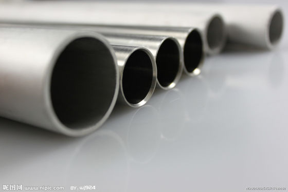 Özel Küçük Çaplı Çelik Boru Dış Daire 10mm 5mm Et Kalınlığı 2.5mm İçi Boş Demir Boru Karbon Çelik Yuvarlak Dikişsiz