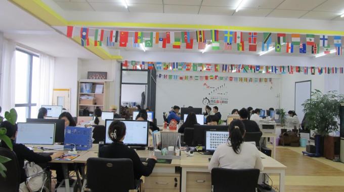 Gümüş Soğuk Lastikli Çelik Alaşımı Yuvarlak Çubuk Annealed 170-207 Sertlik ASTM GB JIS Standartı 8